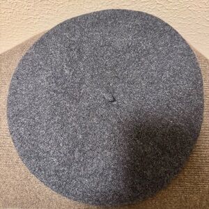 BRAND NEW - Peruvian Connection Textured Gray Beret